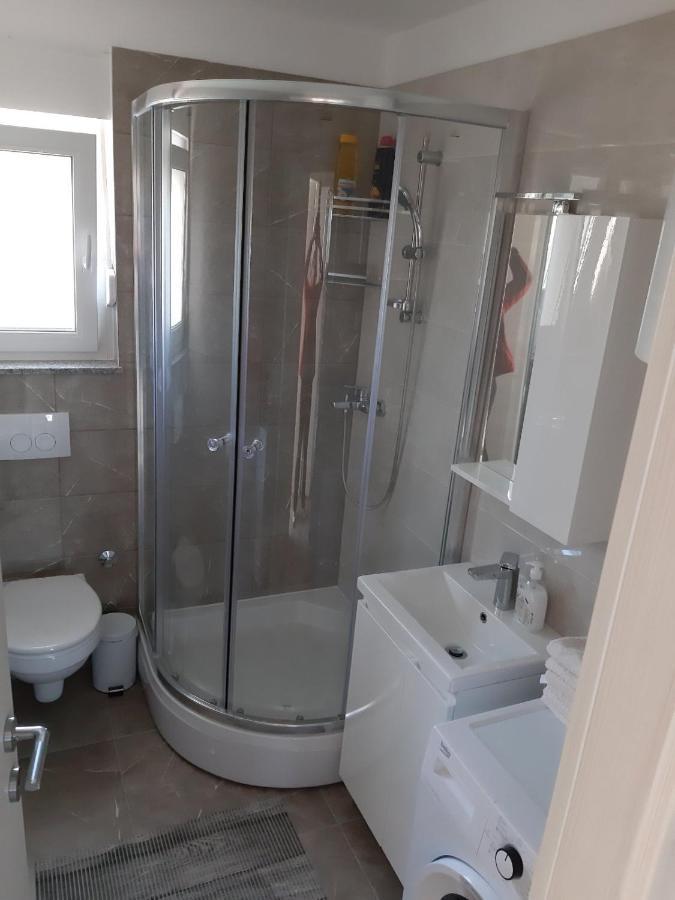 Gita Apartmani Čižići Exterior foto