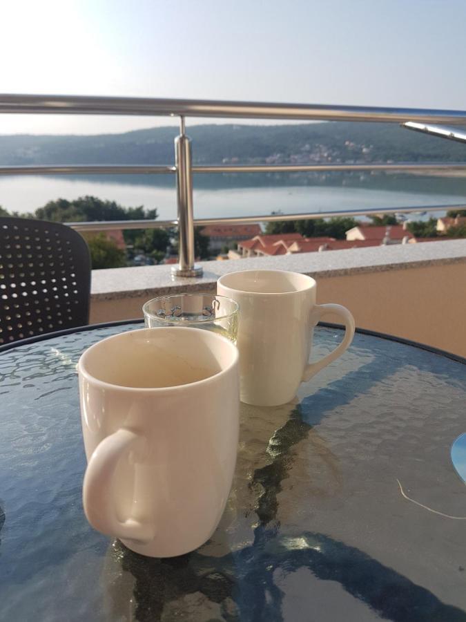 Gita Apartmani Čižići Exterior foto