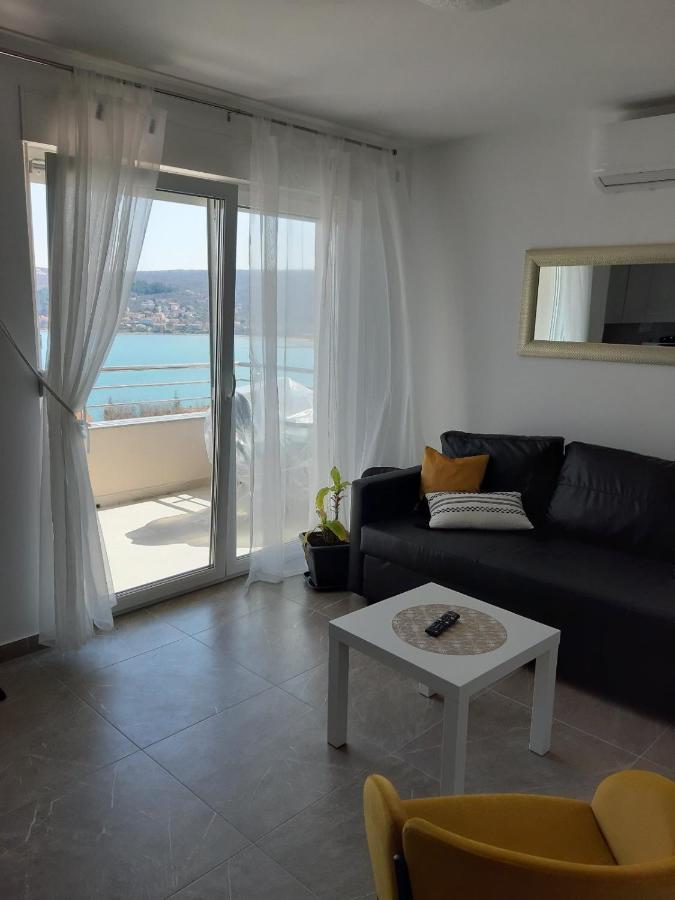 Gita Apartmani Čižići Exterior foto